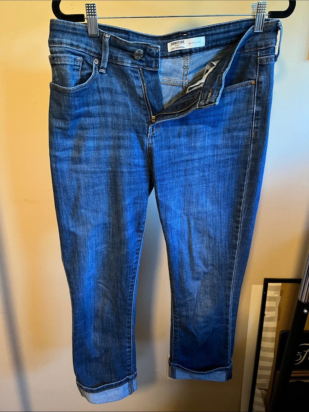 Signature Blue Cropped Ankle Jeans
